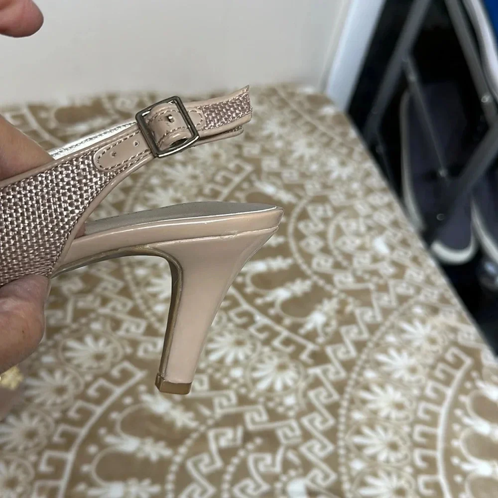 Karen Scott Branca Embellished Open Toe Heels Pale Pink (Tan) Sz 6